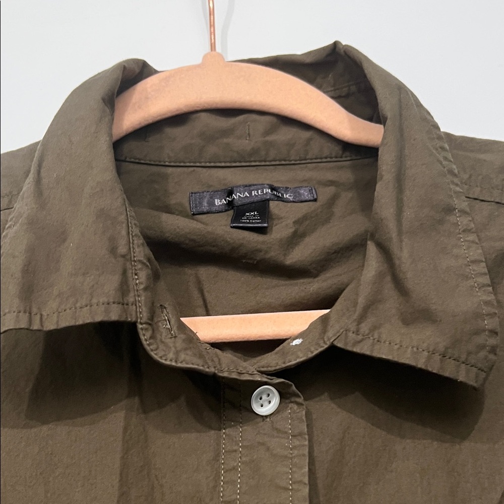 Banana Republic Dark Green Casual Shirt - Picture 3 of 10